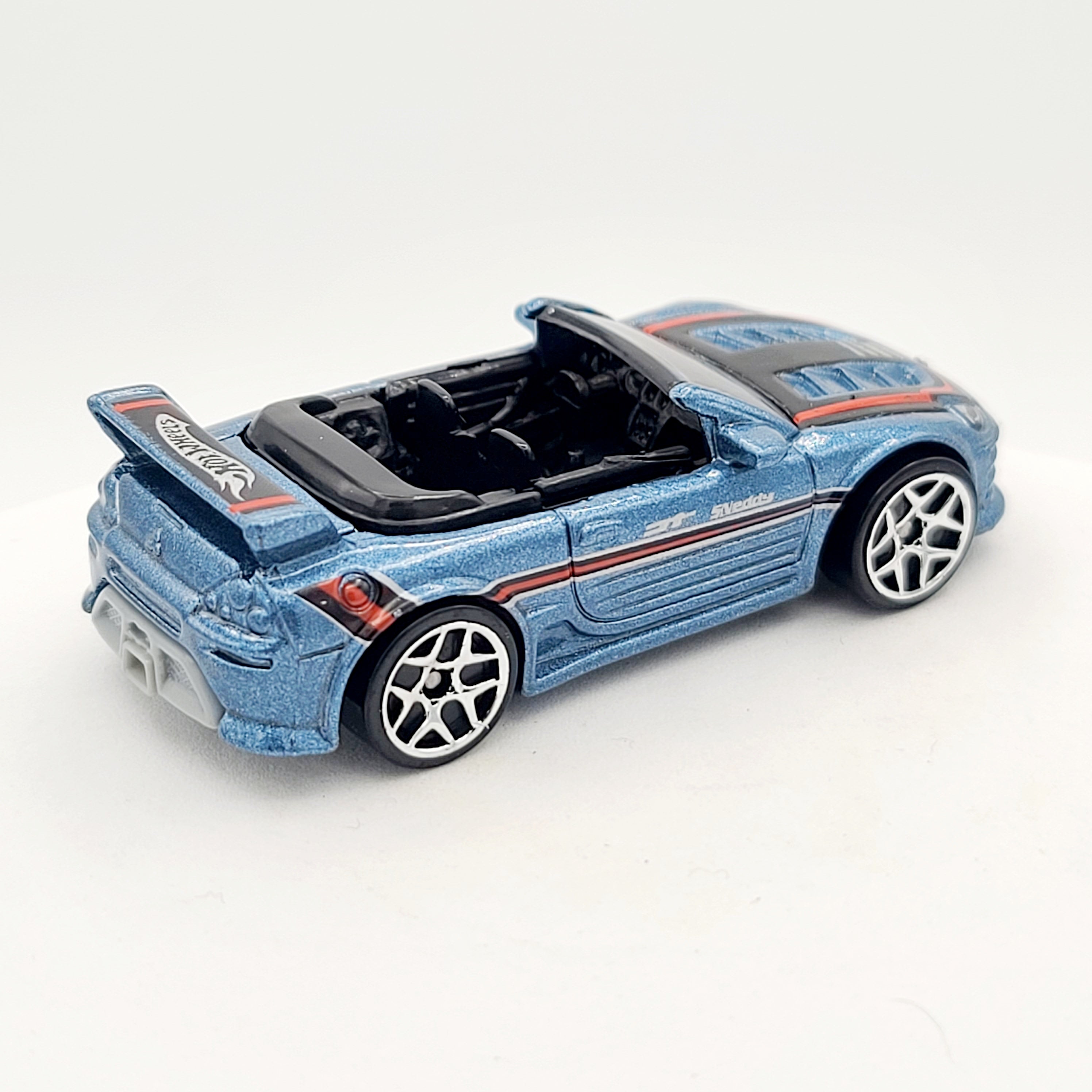 Hot Wheels Mitsubishi Eclipse convertible (2006 HW Basic)